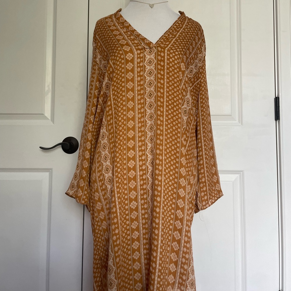 Aakaa Silky Patterned Dress